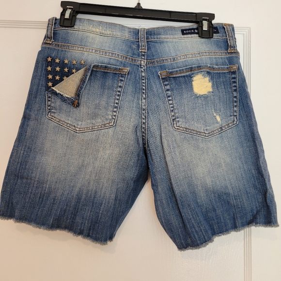 Rock and Republic Jean shorts - Picture 2 of 4